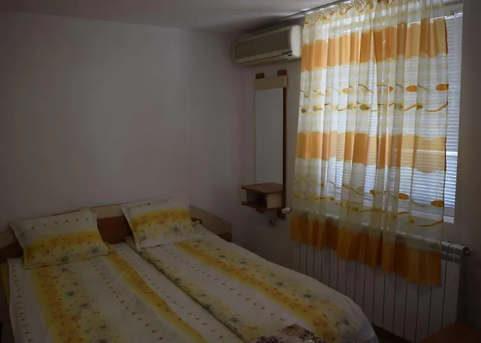 Alloggio in famiglia за гости 